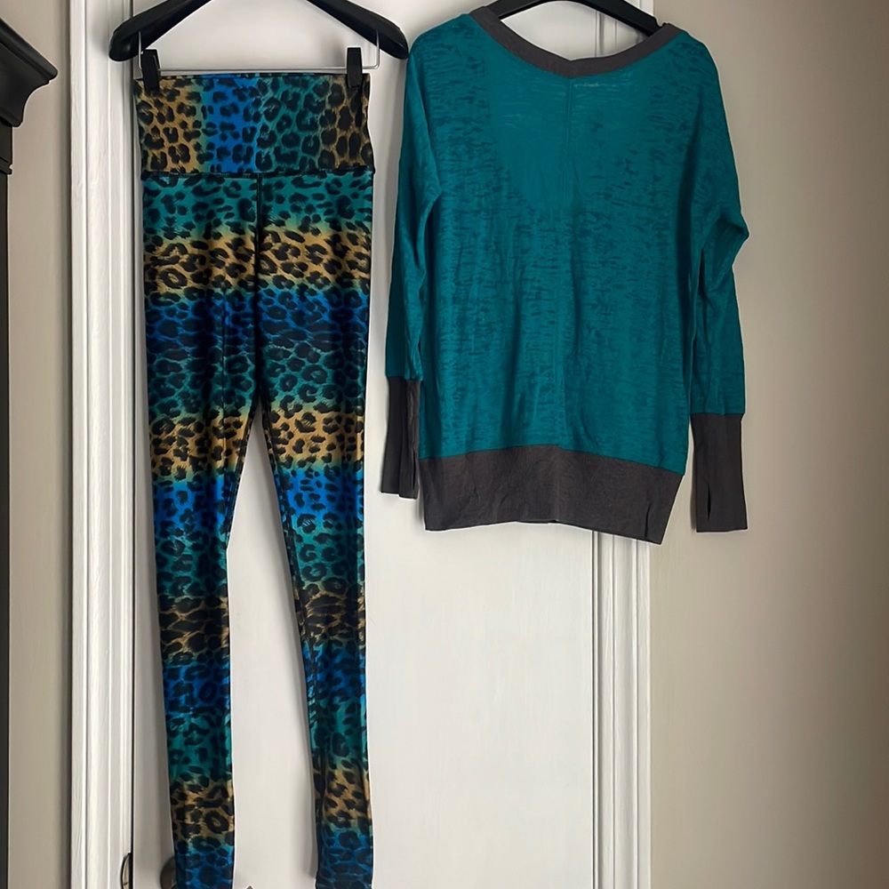 Ziva “Wild Thing” Yoga Leggings with free Coverup Top